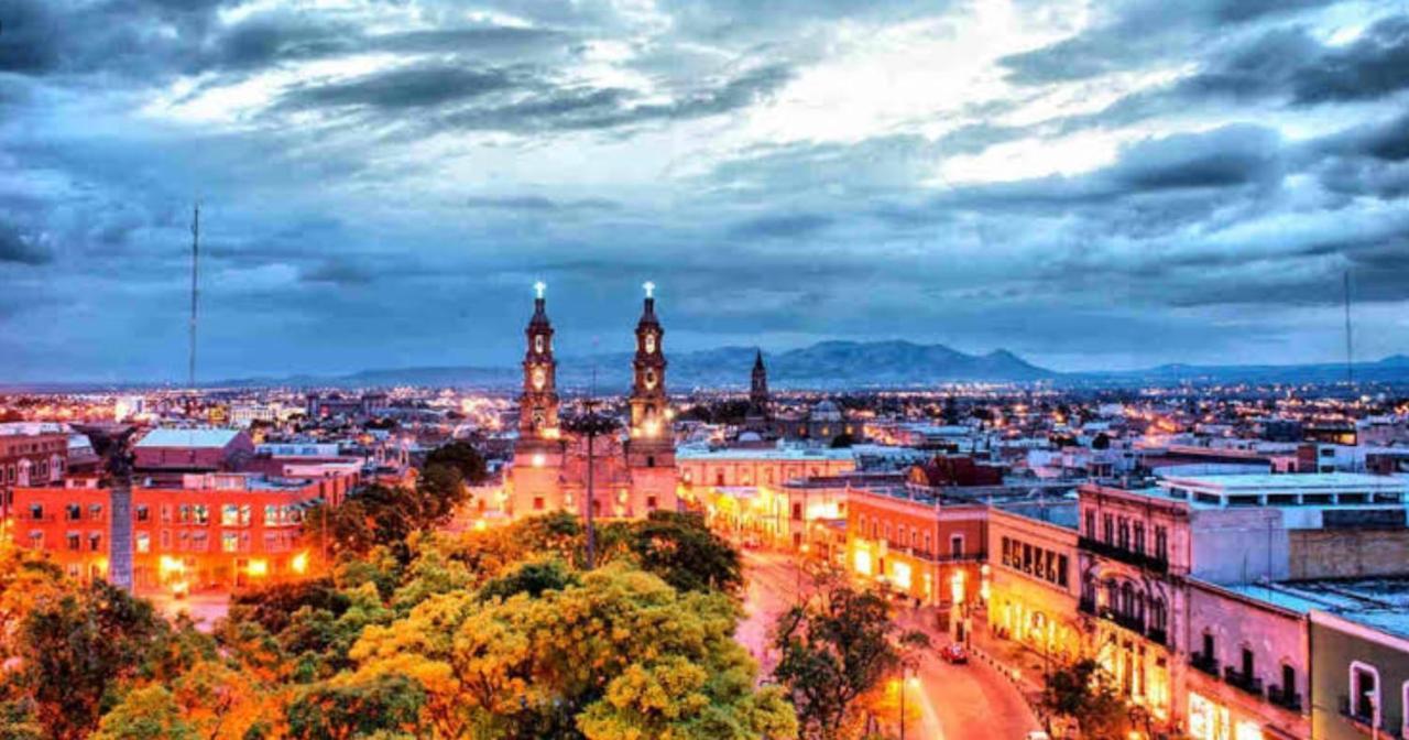 En El Centro 3 Hermoso Loft Familiar Ac Wifi 300 Mbps Aguascalientes Exteriér fotografie